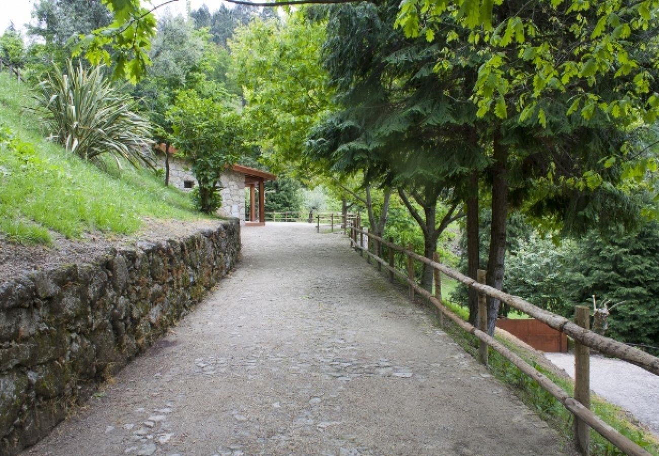 Villa em Gerês - Casa da Cachoeira - Villas do Agrinho