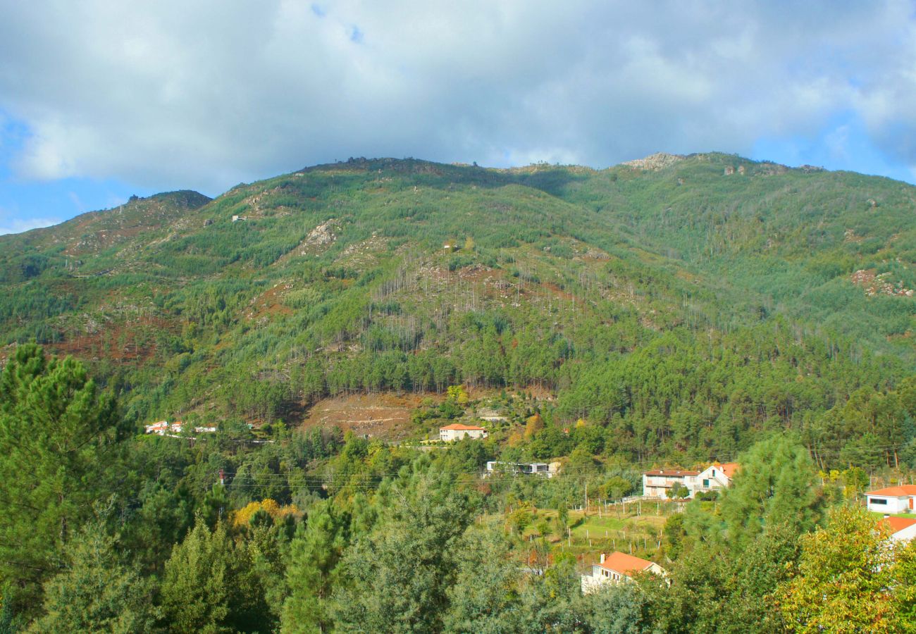Casa em Gerês - Casa da Igreja T2