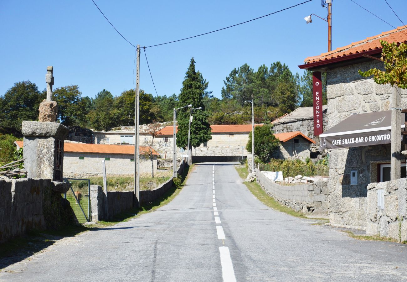 Casa rural em Gerês - Casa dos Bernardos T2 - Rés do Chão