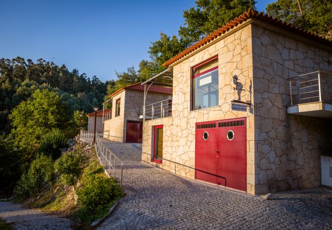 Bungalow em Gerês - Casa do Lago - Hotel Quinta do Rio Gerês