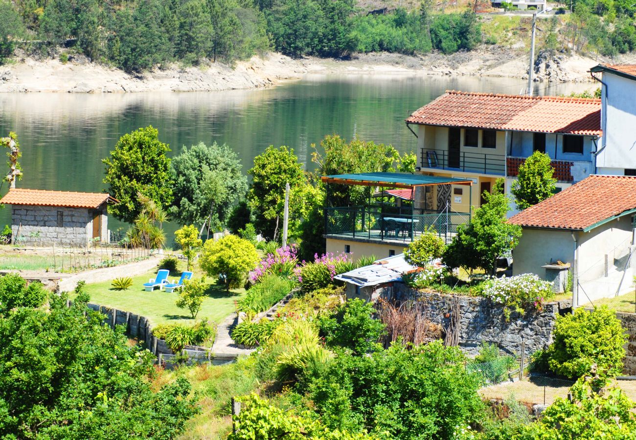 Casa em Gerês - Casa Barbara - Água Montanha Lazer