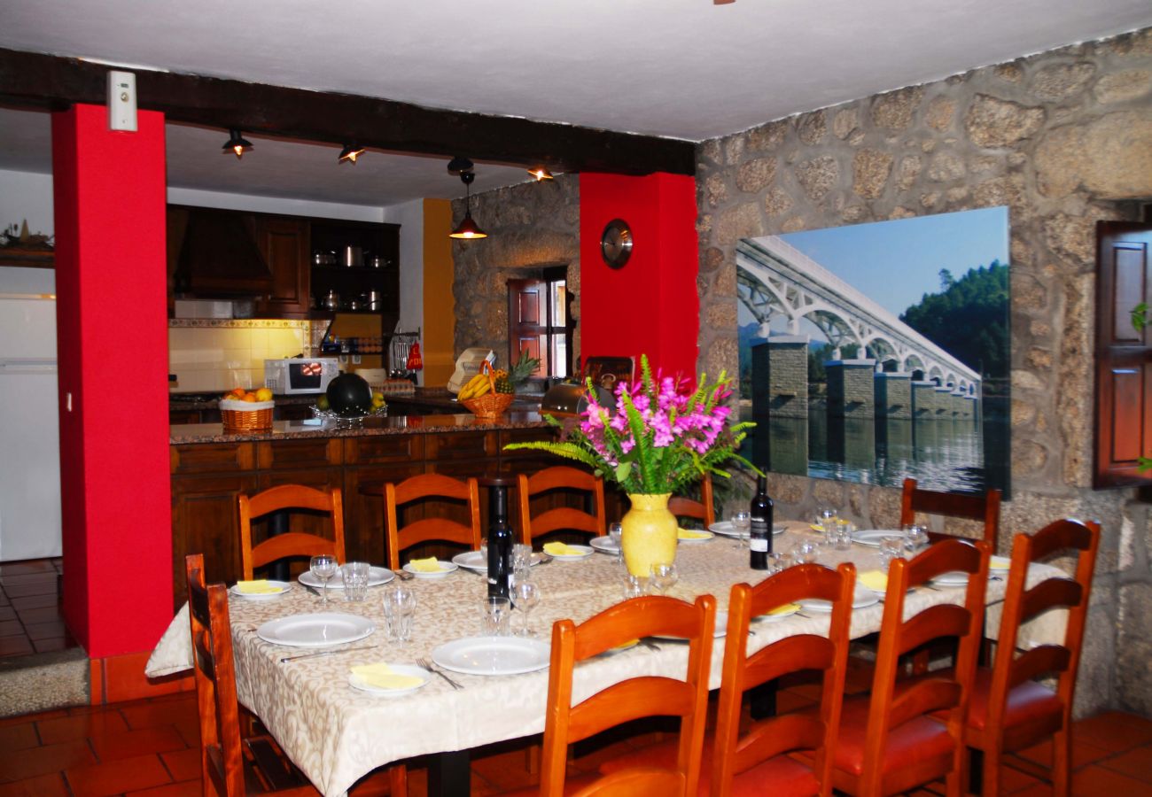 Casa em Gerês - Casa Poula - Água Montanha Lazer