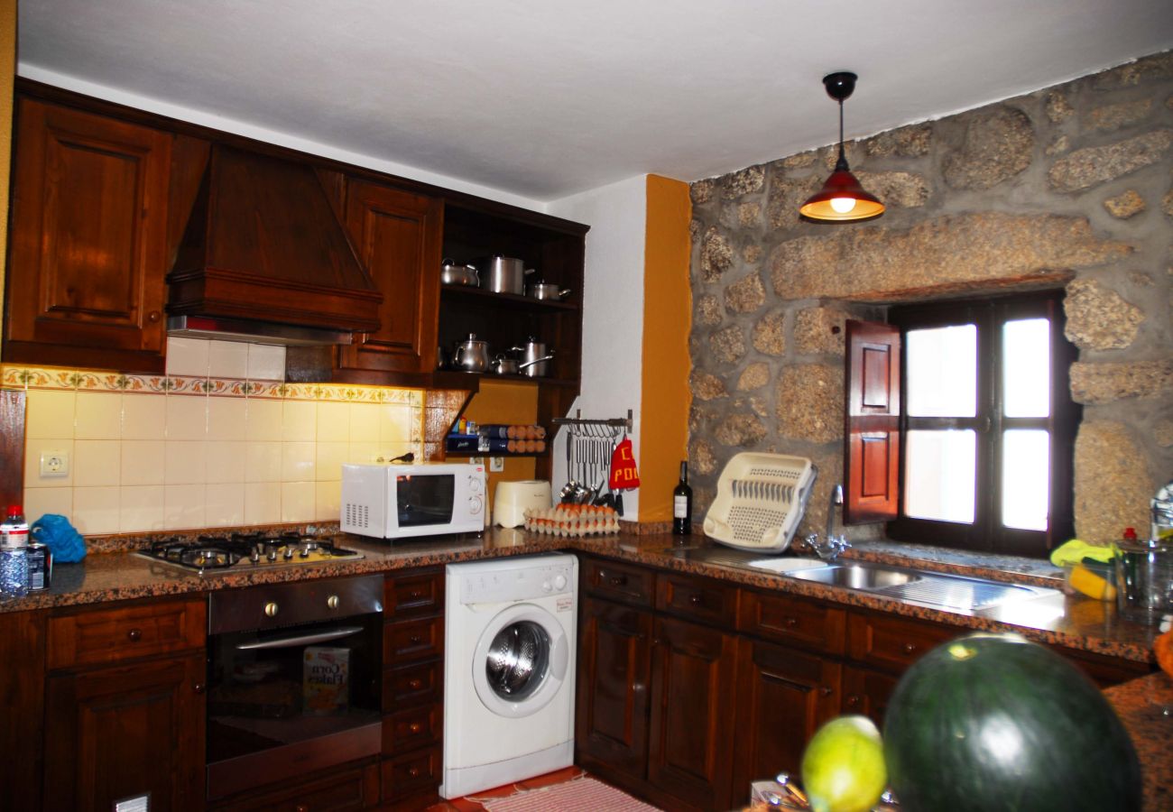Casa em Gerês - Casa Poula - Água Montanha Lazer