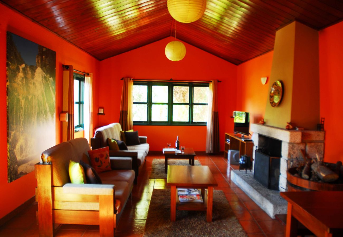Casa em Gerês - Casa Poula - Água Montanha Lazer