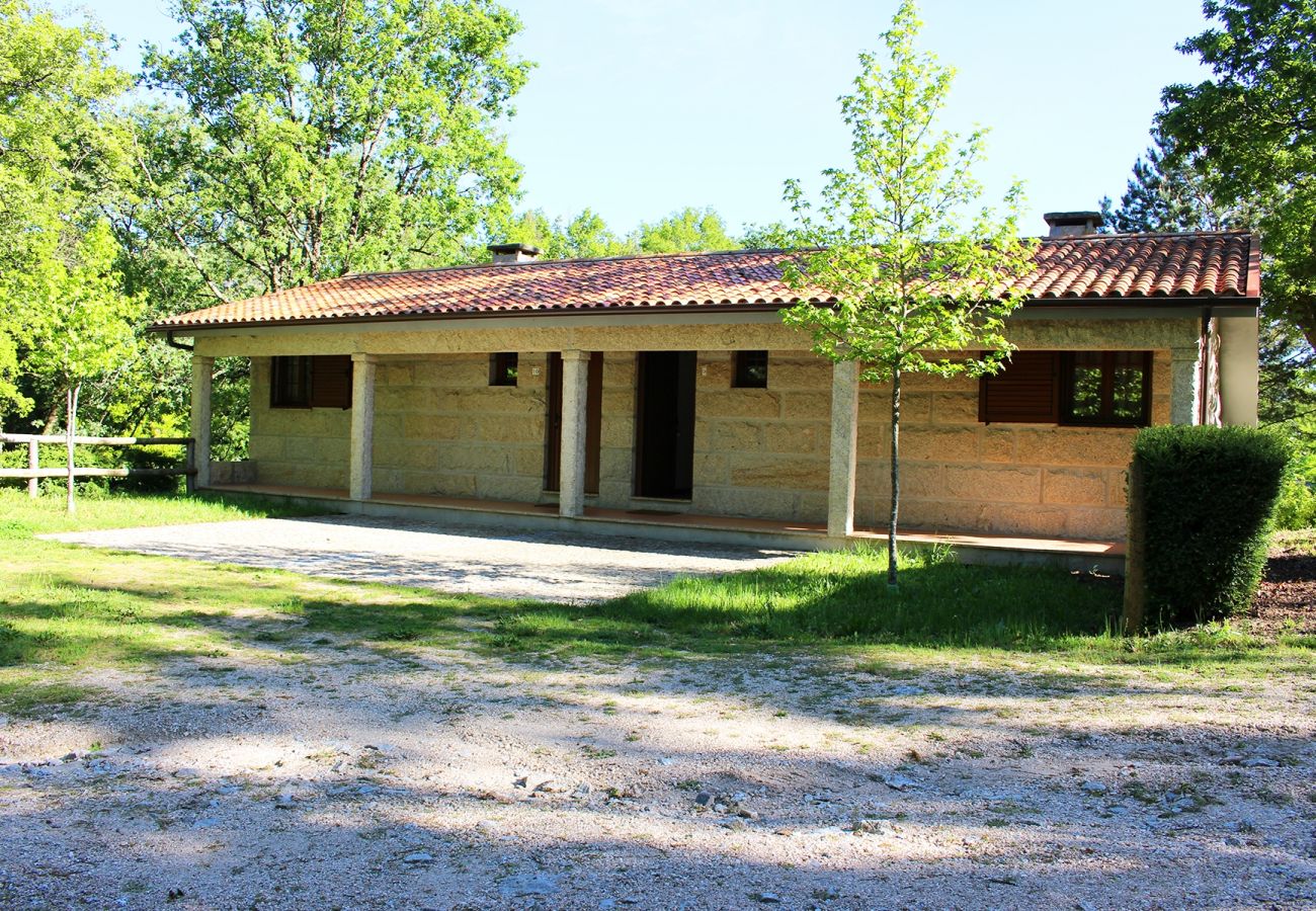 Bungalow em Campo do Gerês - Bungalows Azevinho Serra do Geres