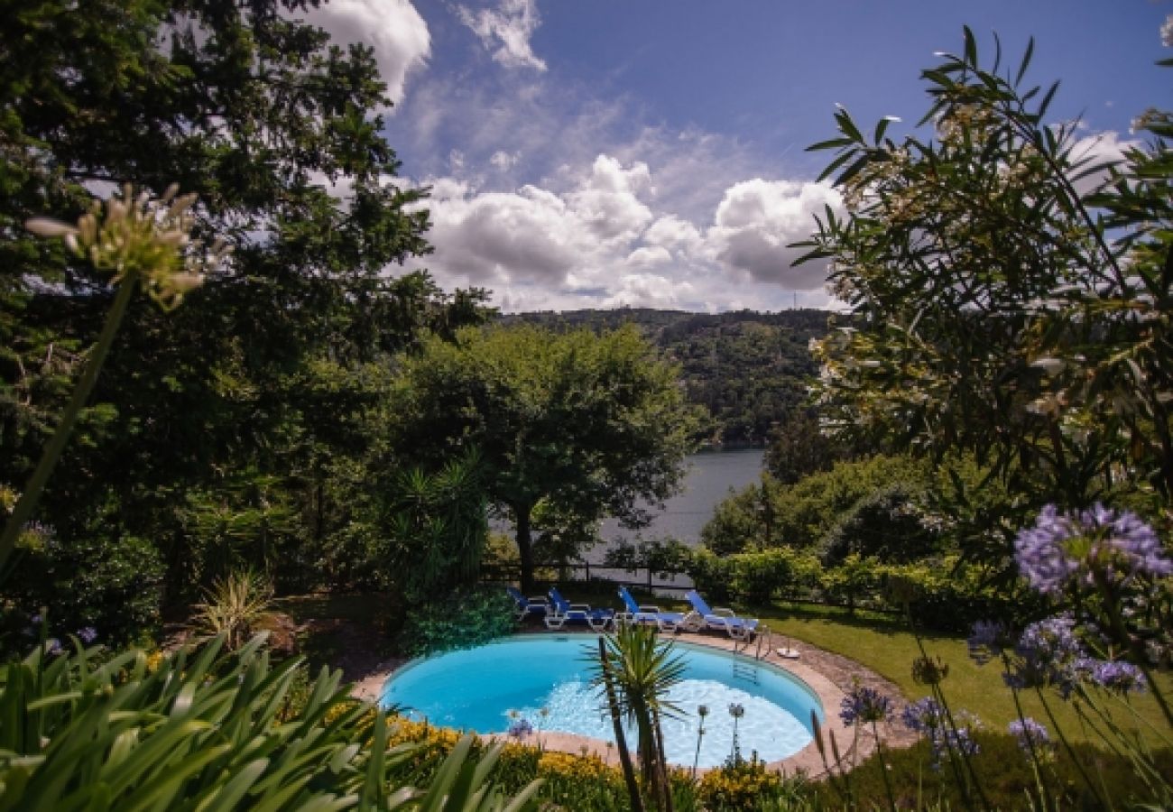 Villa em Gerês - Villa de Pedra - Quinta dos Carqueijais