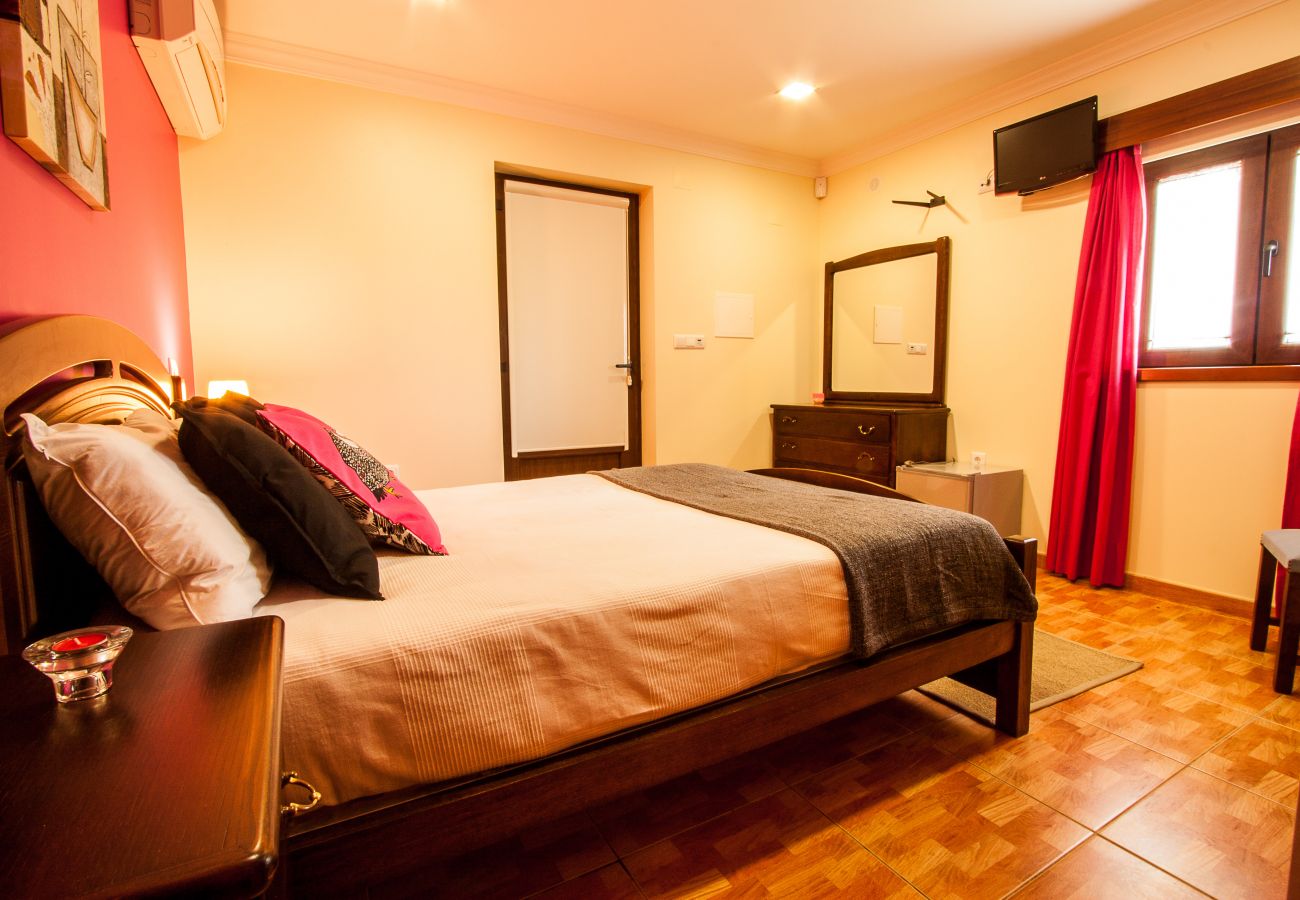 Casa em Arcos de Valdevez - Casa do Espigueiro T0- Quinta do Toural