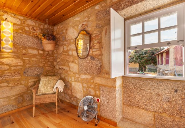 Quarto em Amares - Suite 1 Casa do Rancho Quarto em Amares - Suite 1 Casa do Rancho