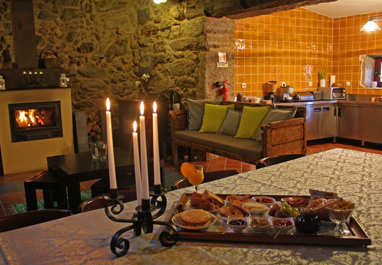 Casa rural em Montalegre - Casa Entre-Palheiros