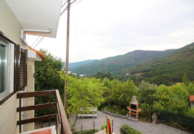 Apartamento em Gerês - Apartamento T3 - Casa Feijão Apartamento em Gerês - Apartamento T3 - Casa Feijão