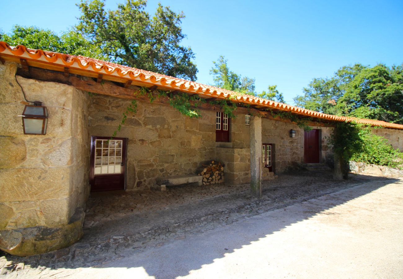Casa rural em Amares - Casa de Caseiros - Castelo do Castro