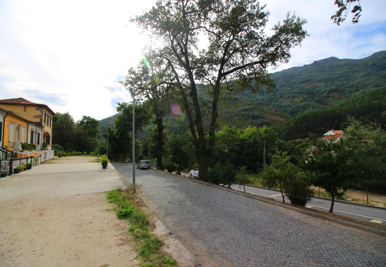 Casa em Gerês - Refúgio do Sardão