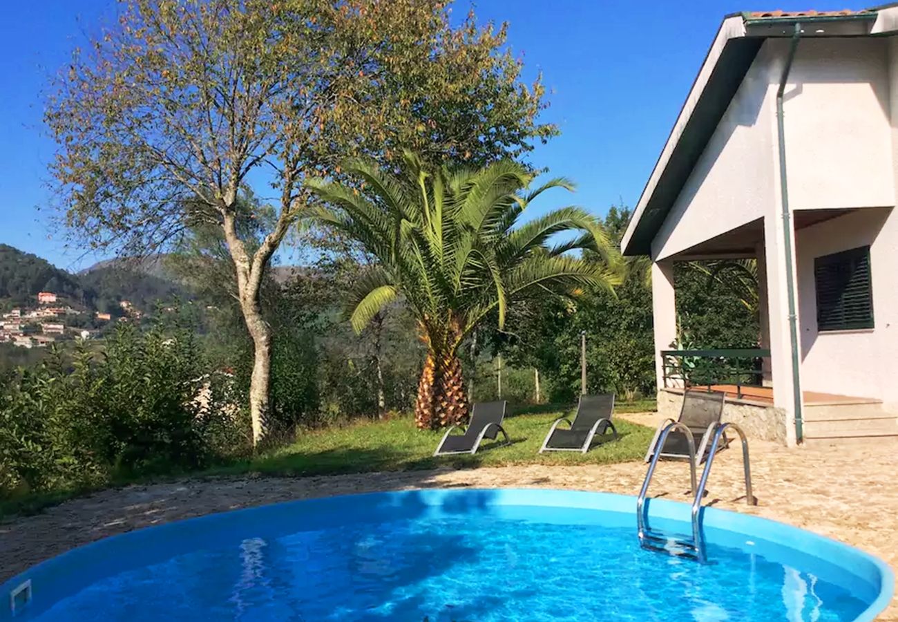 Casa em Terras de Bouro - Casa de Moure