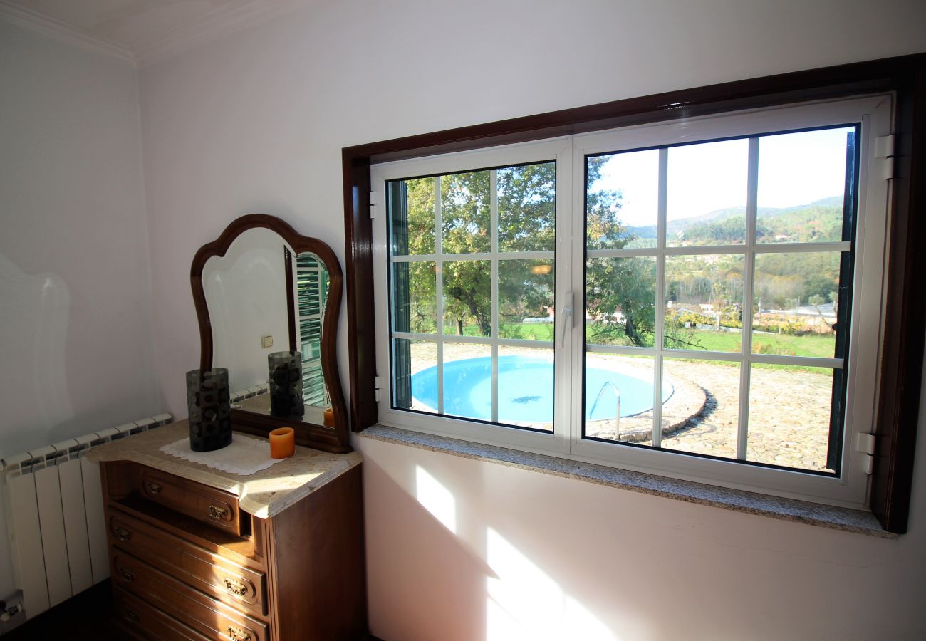 Casa em Terras de Bouro - Casa de Moure