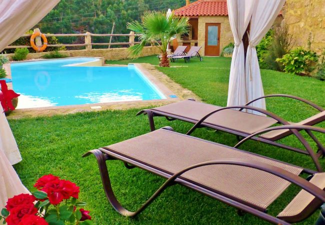 Casa rural em Soajo - Favo de Mel - SoajoNature Casa rural em Soajo - Favo de Mel - SoajoNature