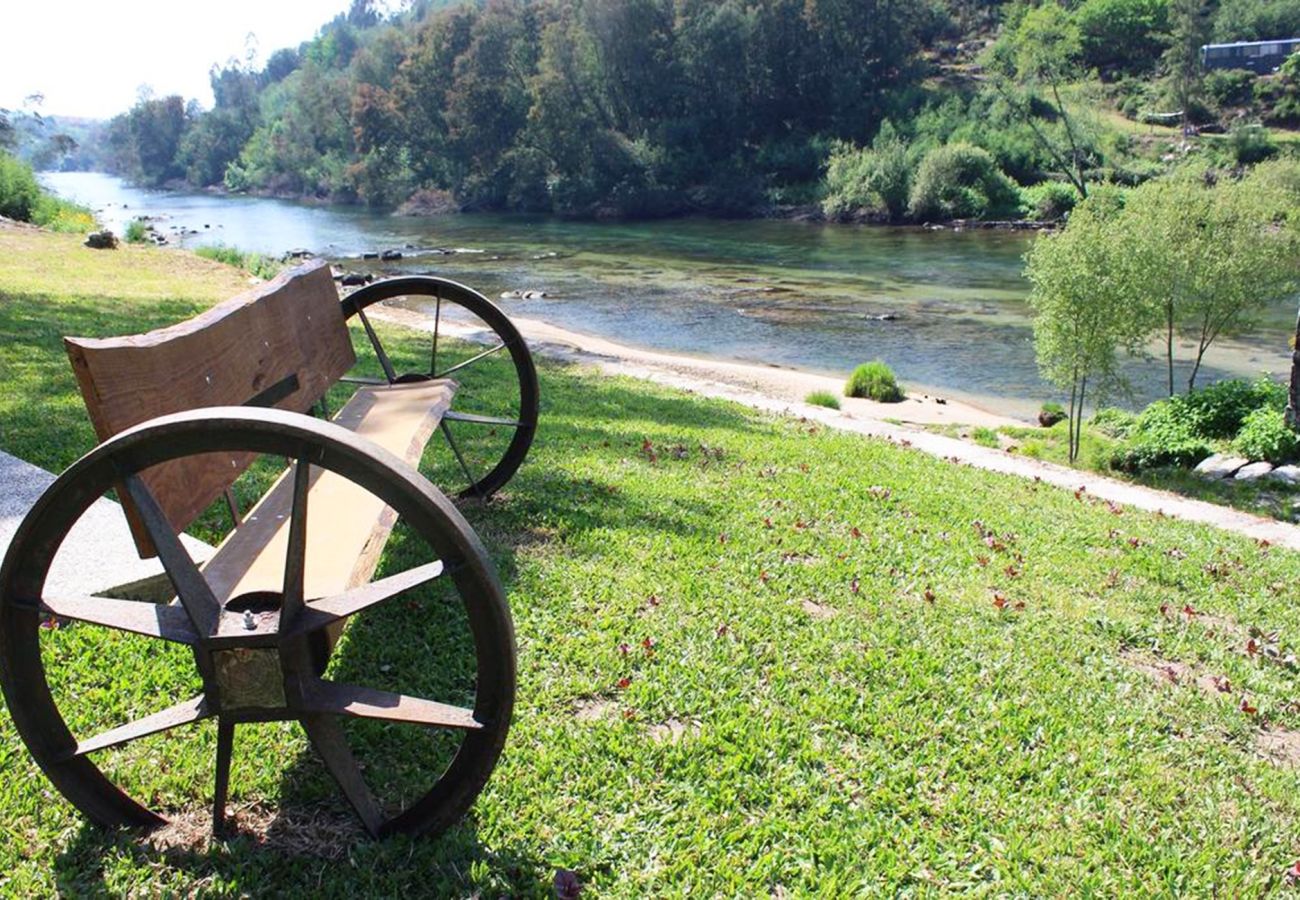 Casa rural em Póvoa de Lanhoso - River House Mill Gerês