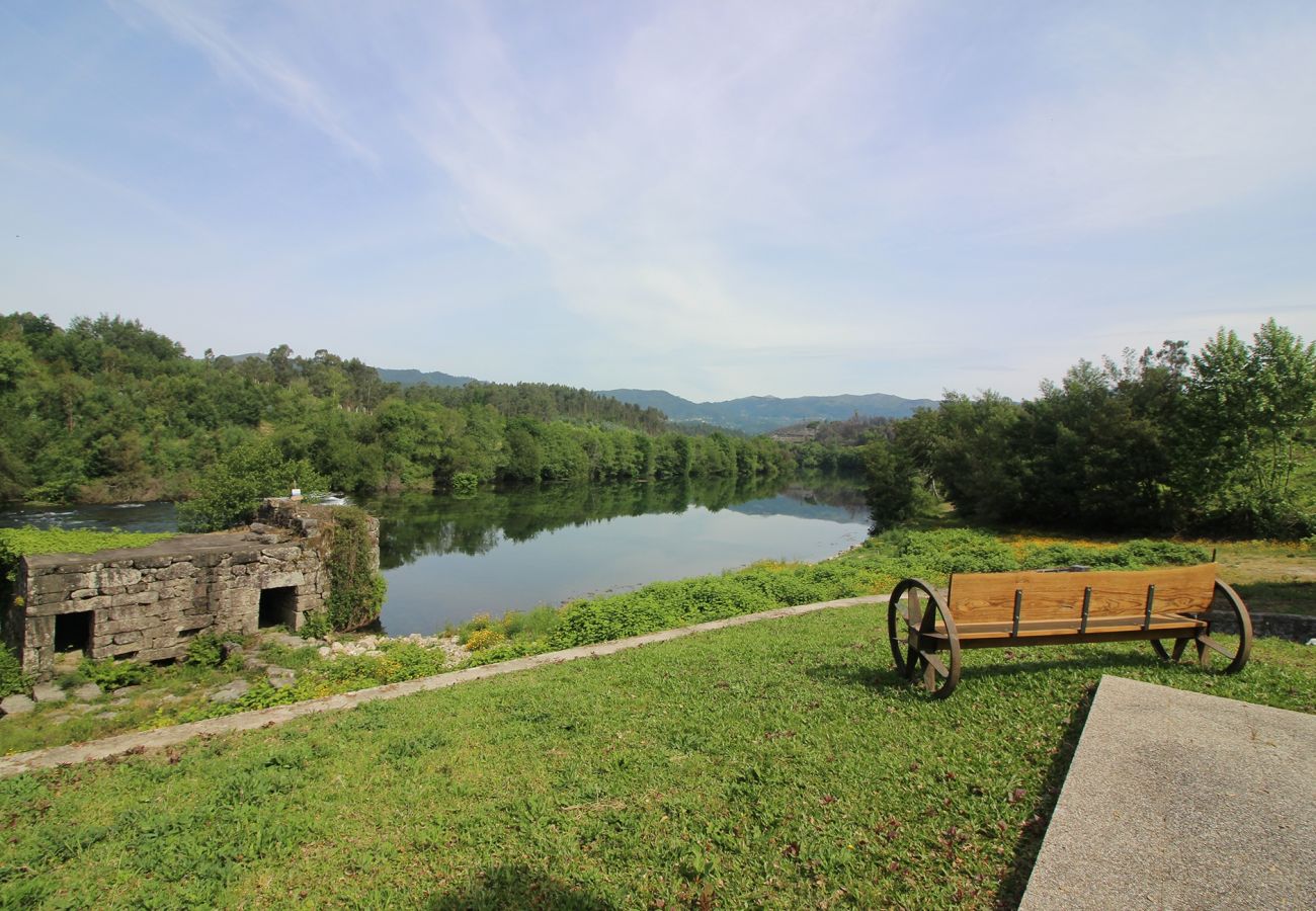 Casa rural em Póvoa de Lanhoso - River House Mill Gerês