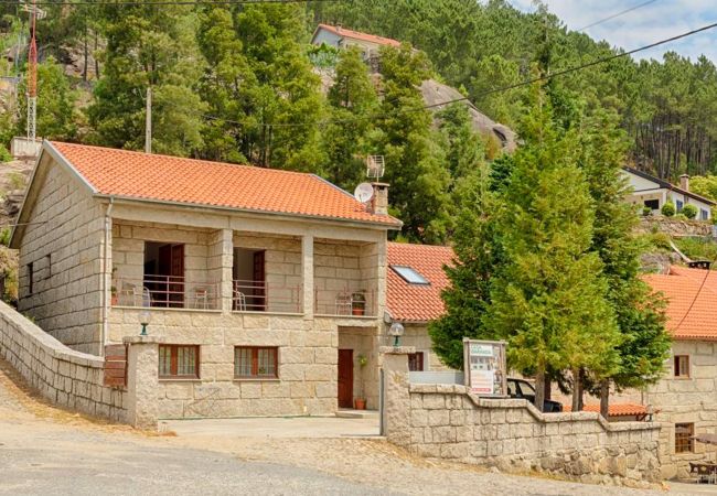  em Gerês - Quarto Duplo - Casa Baranda