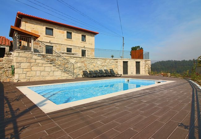 Casa em Terras de Bouro - Casa Alçino - Turismo Rural Peixoto