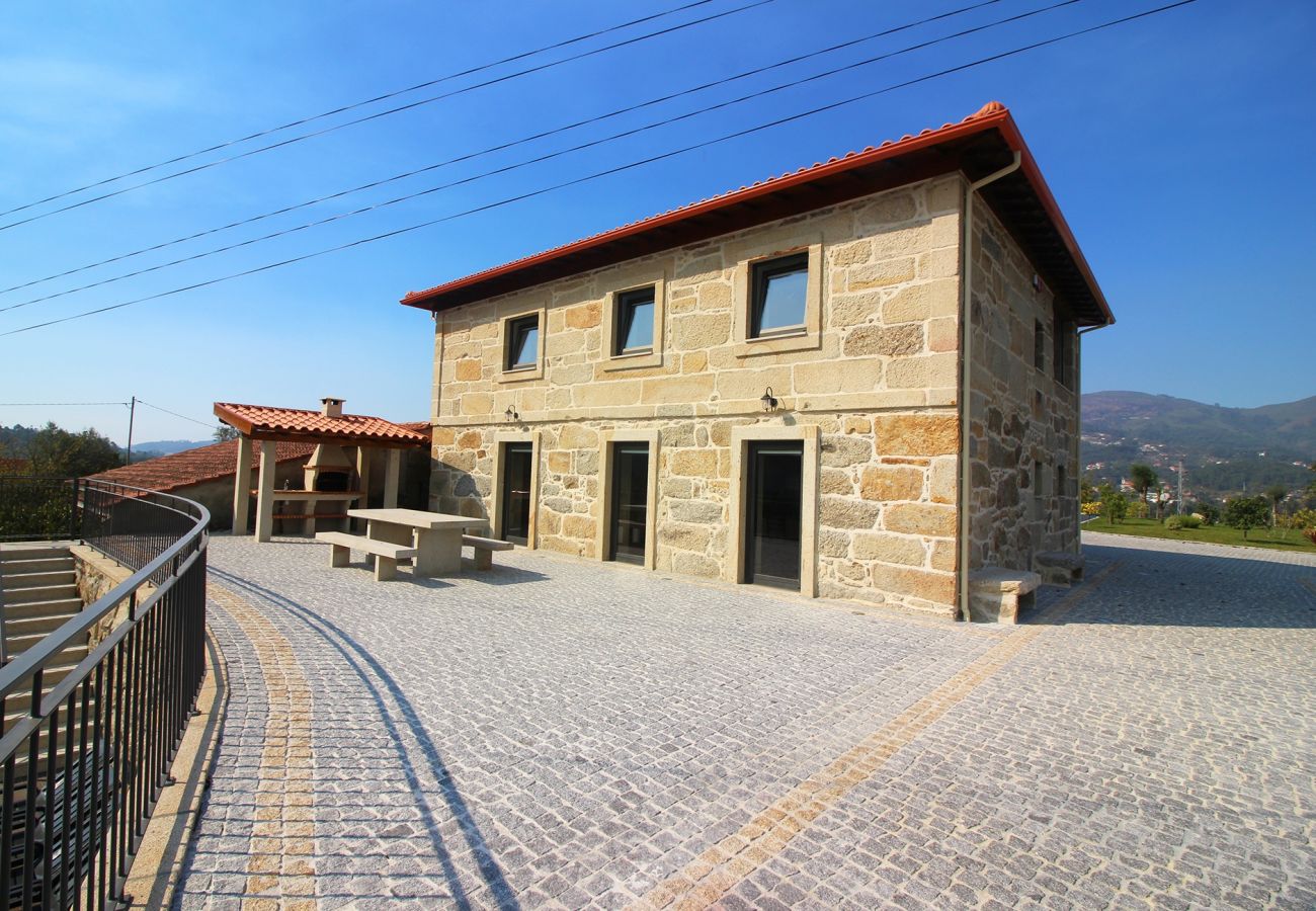 Casa em Terras de Bouro - Casa Alçino - Turismo Rural Peixoto