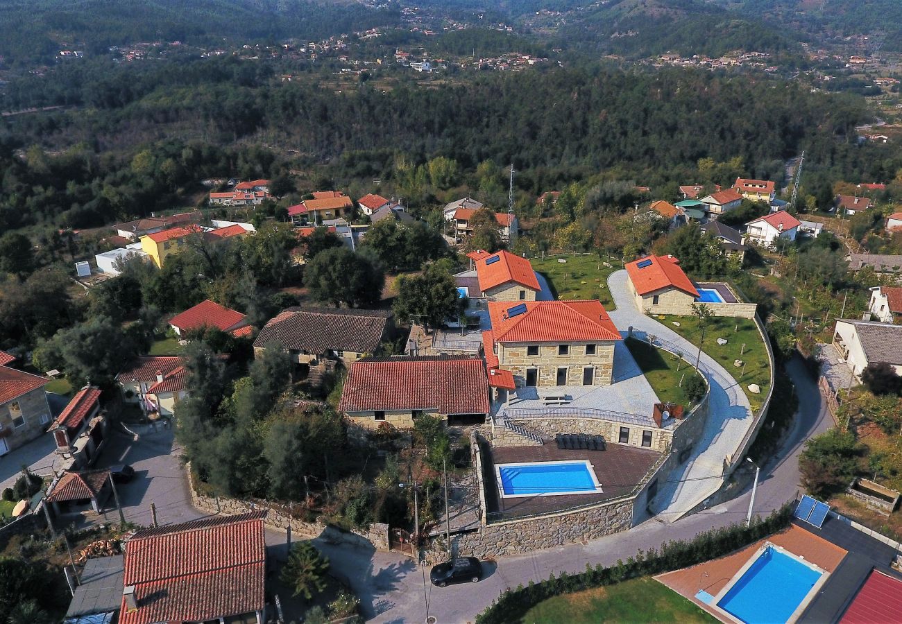 Casa em Terras de Bouro - Casa Alçino - Turismo Rural Peixoto