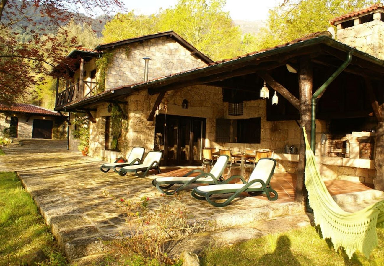 Casa rural em Gerês - Quinta do Caneiro