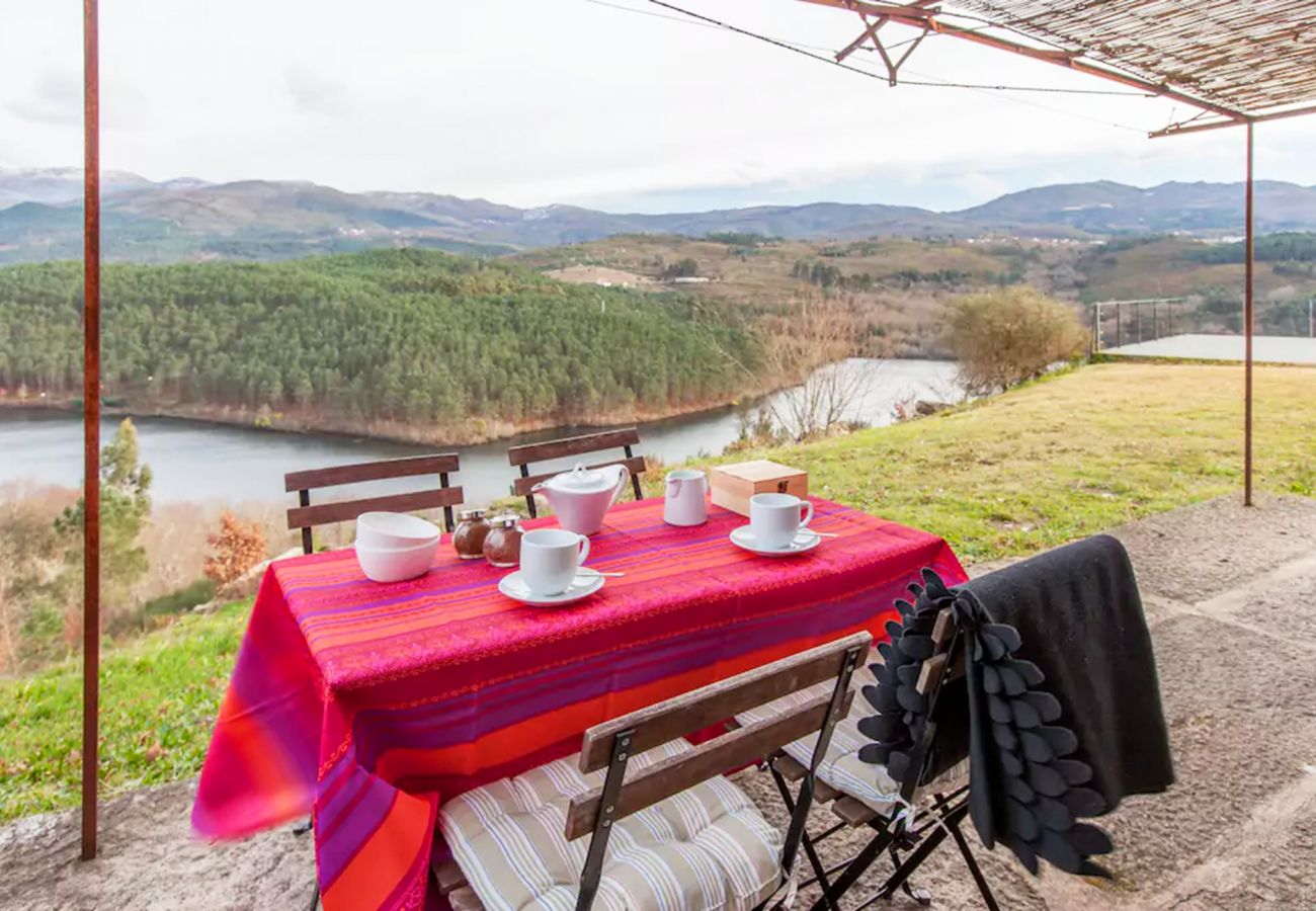 Casa em Arcos de Valdevez - Casa do Lagar - Sobrenatura Ecoturismo