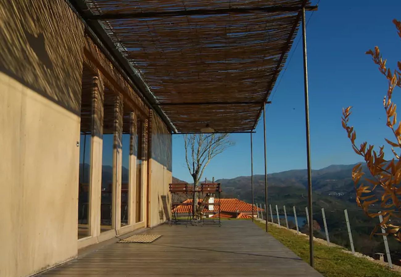 Bungalow em Arcos de Valdevez - Casa da Cerejeira - Casas de Além Ecoturismo