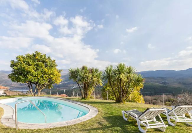 Bungalow em Arcos de Valdevez - Casa da Piscina - Casas de Além Ecoturismo Bungalow em Arcos de Valdevez - Casa da Piscina - Casas de Além Ecoturismo
