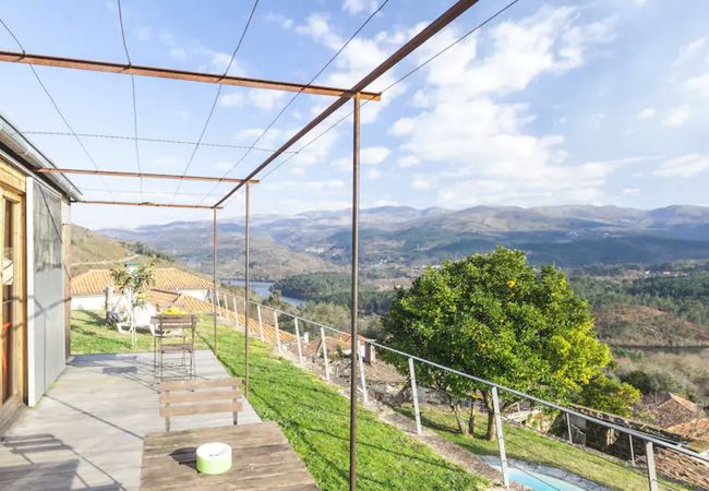 Bungalow em Arcos de Valdevez - Casa da Piscina - Casas de Além Ecoturismo