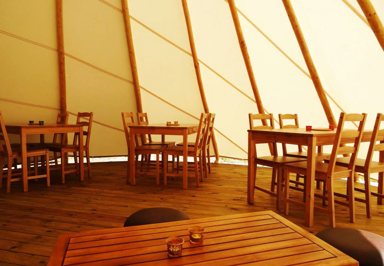 Bungalow em Montalegre - Yurt da Mongólia - Nomad Planet