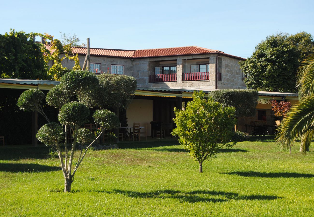 Quarto em Póvoa de Lanhoso - Quarto Duplo Superior com Terraço - Quinta do Rego