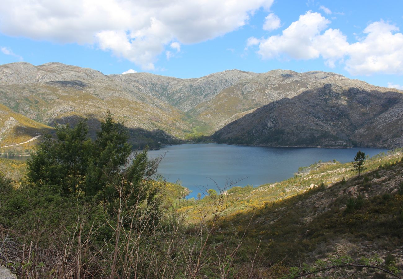 Casa em Campo do Gerês - Casa do Carvalho