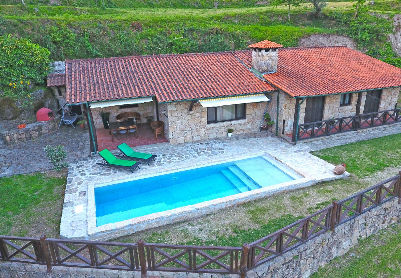 Casa em Gerês - Casa da Terra Nova