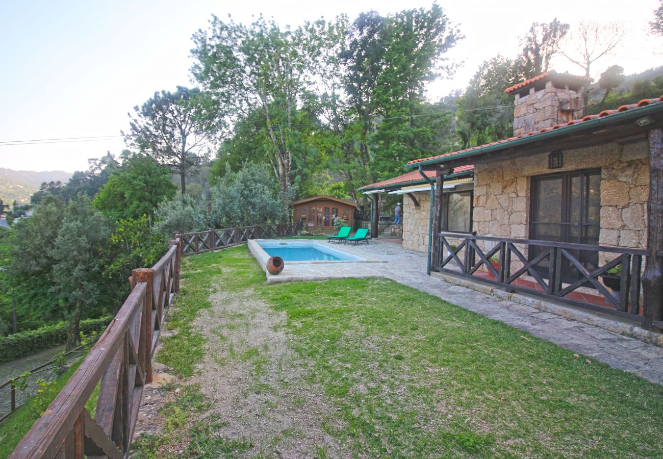 Casa em Gerês - Casa da Terra Nova