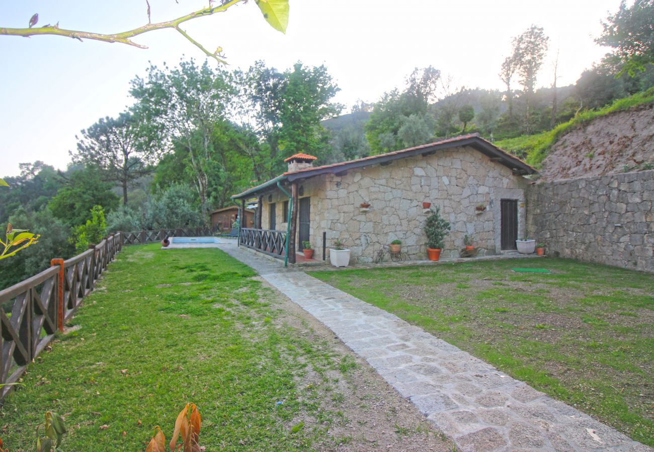 Casa em Gerês - Casa da Terra Nova