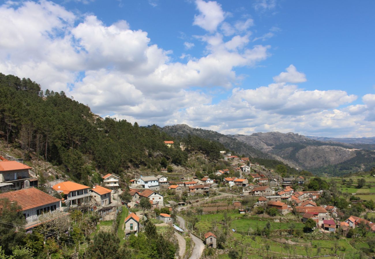 Bungalow em Gerês - T1 Panorâmico Casa Baranda