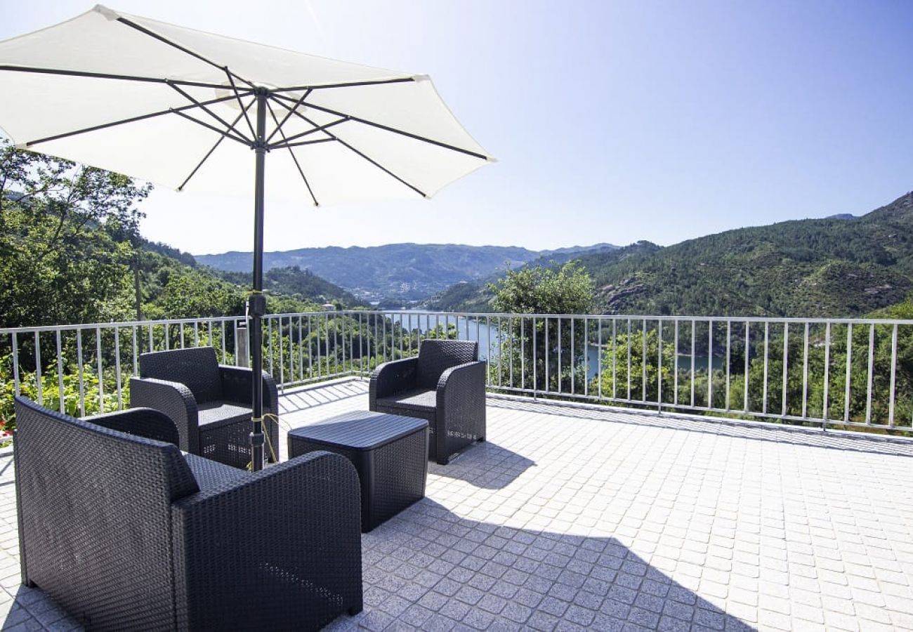 Apartamento em Vieira do Minho - Sousa Horizonte I