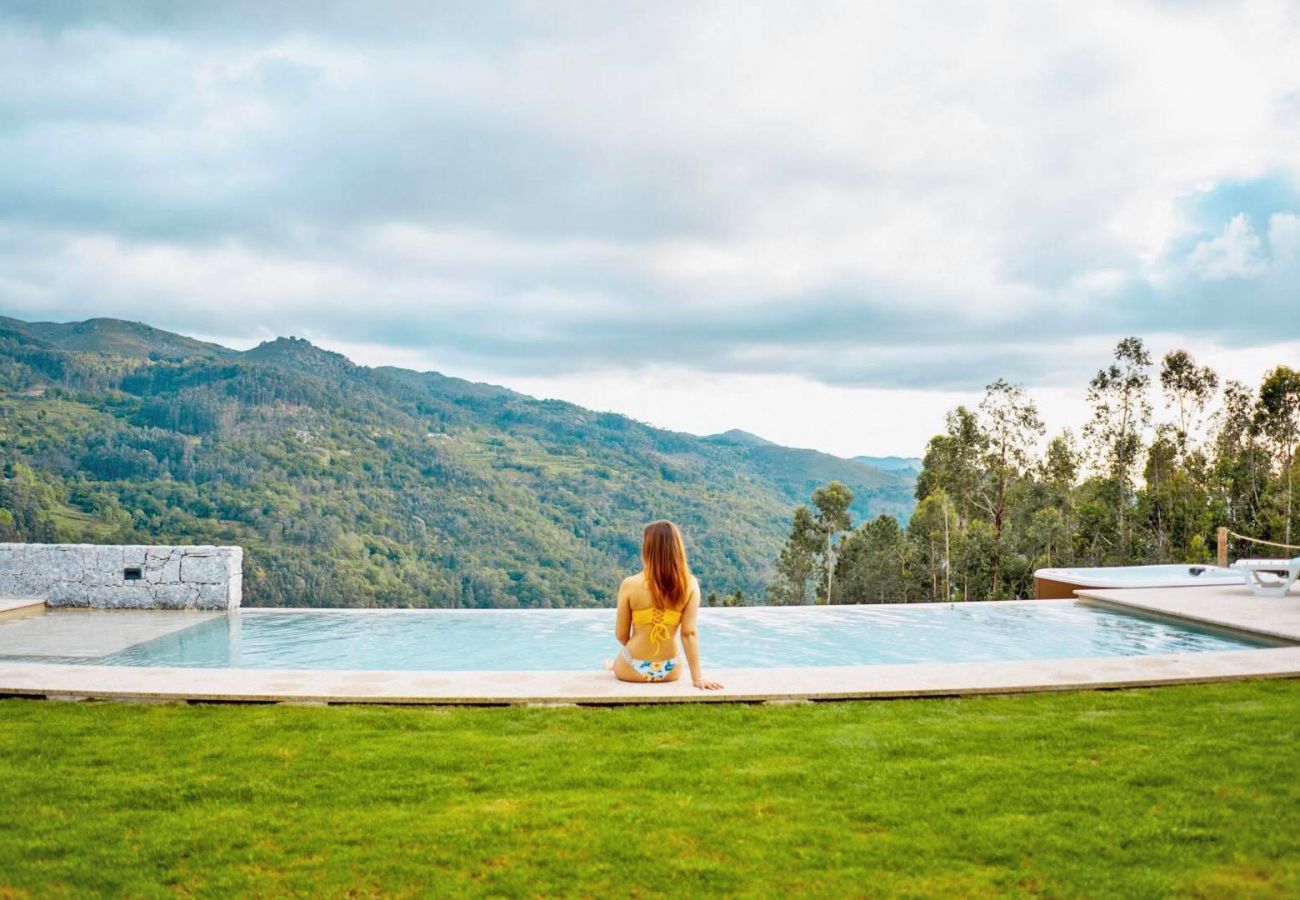 Casa em Terras de Bouro - Carvalheira Country House Gerês