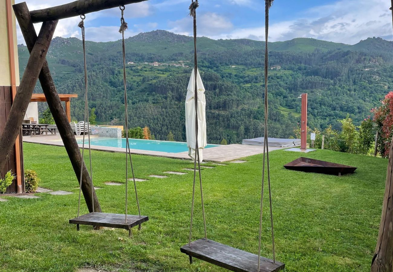 Casa em Terras de Bouro - Carvalheira Country House Gerês