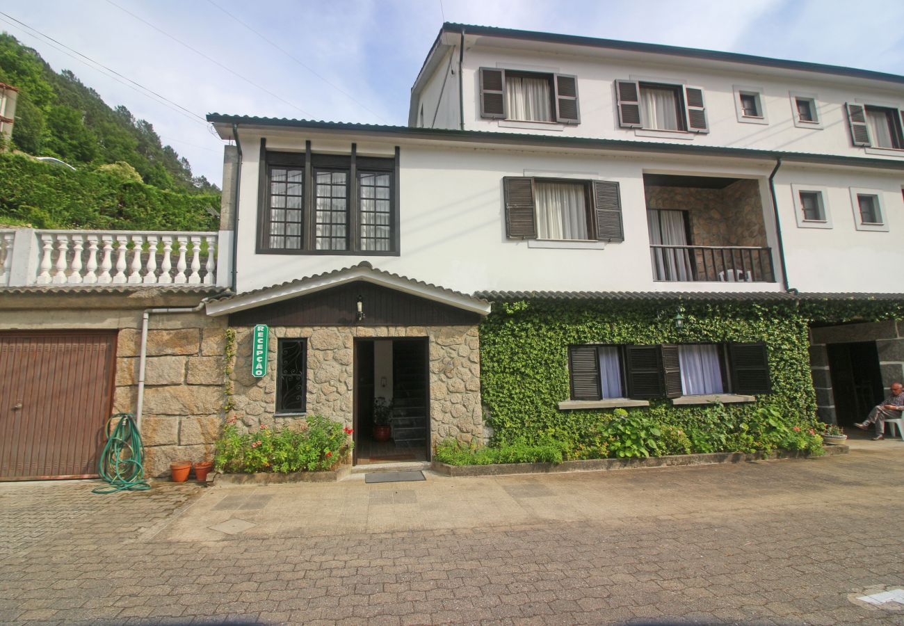 Quarto em Gerês - Serrana Gerês - Quarto Duplo