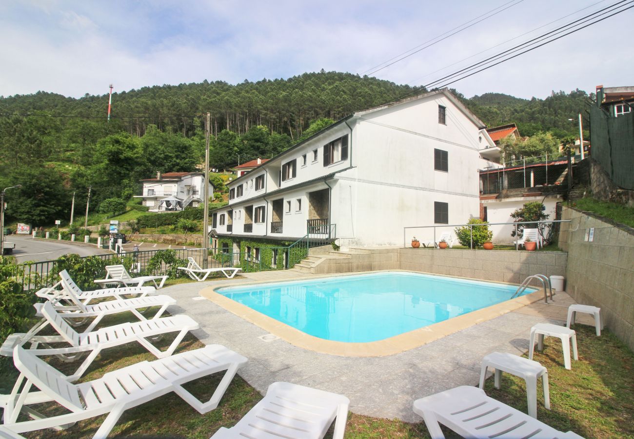 Quarto em Gerês - Serrana Gerês - Quarto Duplo c/ Varanda