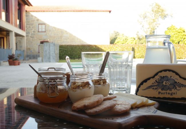 Quarto em Amares - Quarto Duplo/Twin Superior - Casa Lata Quarto em Amares - Quarto Duplo/Twin Superior - Casa Lata