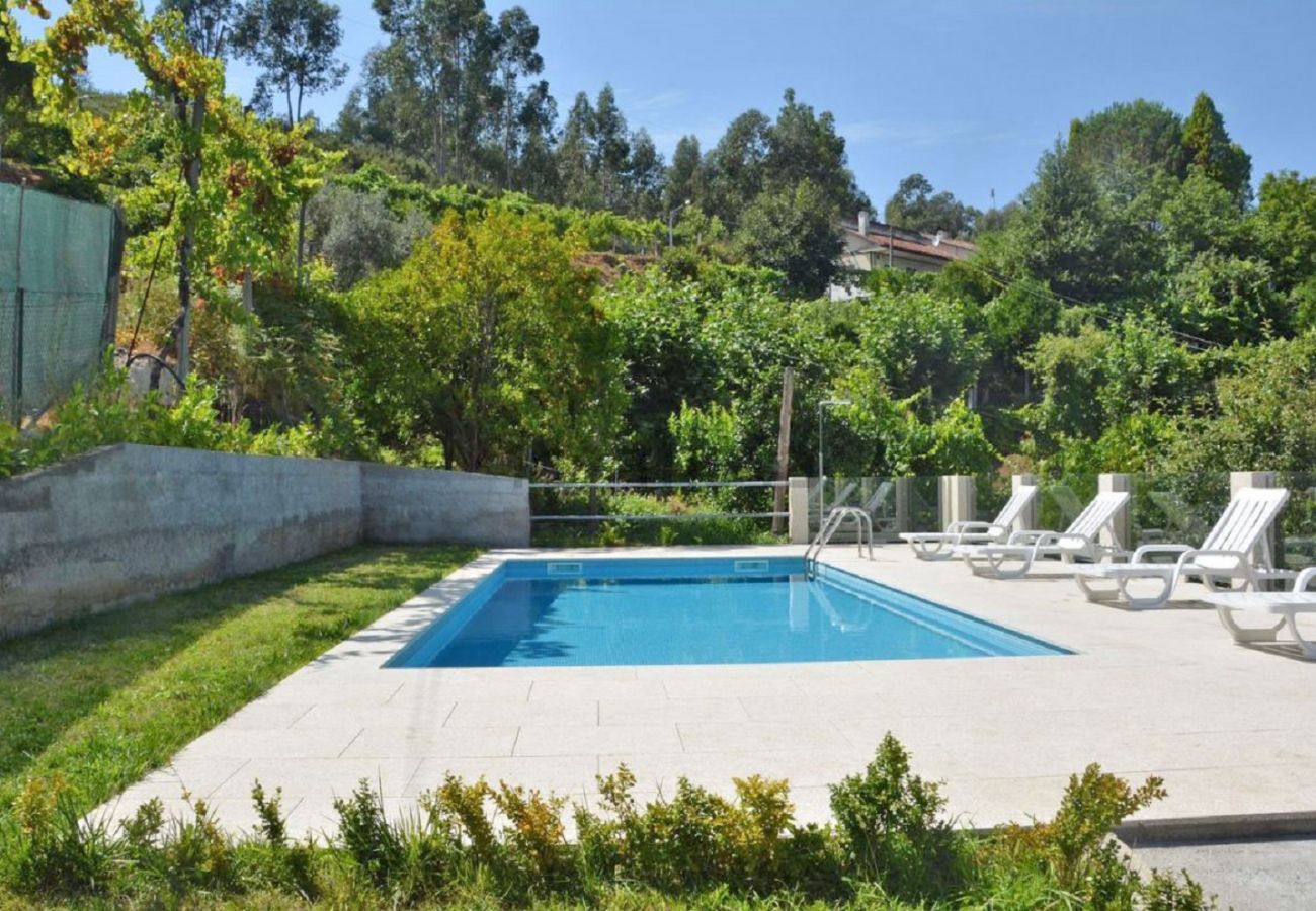 Casa em Terras de Bouro - Casa Varanda do Gerês