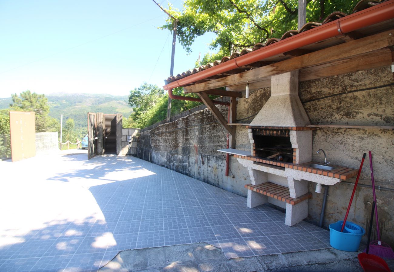 Casa em Terras de Bouro - Casa Varanda do Gerês