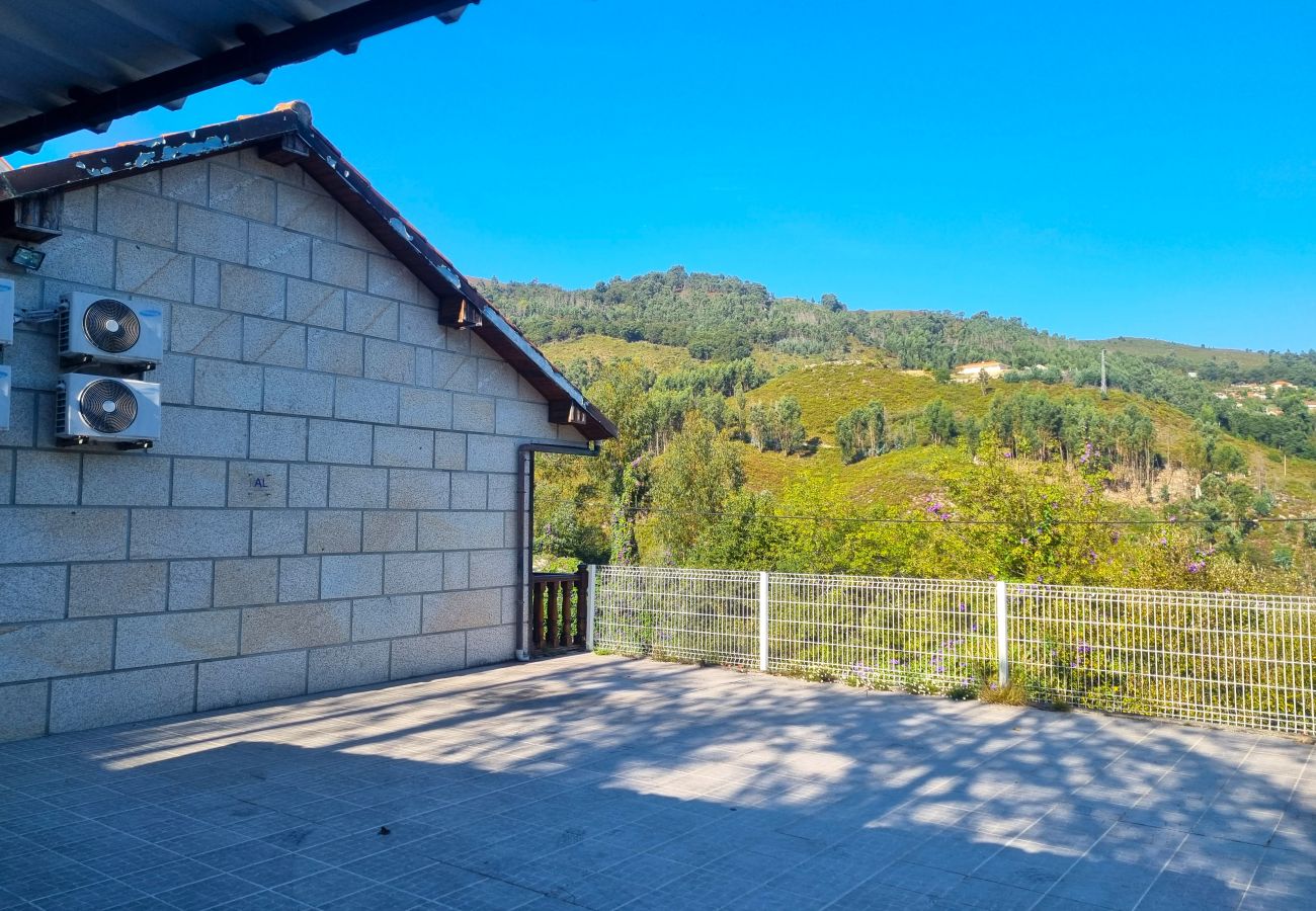 Casa em Terras de Bouro - Casa Varanda do Gerês