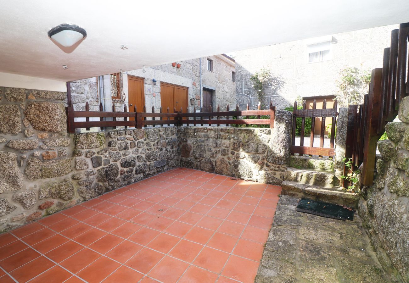 Terraço Alojamento Gerês Natureza Petfriendly