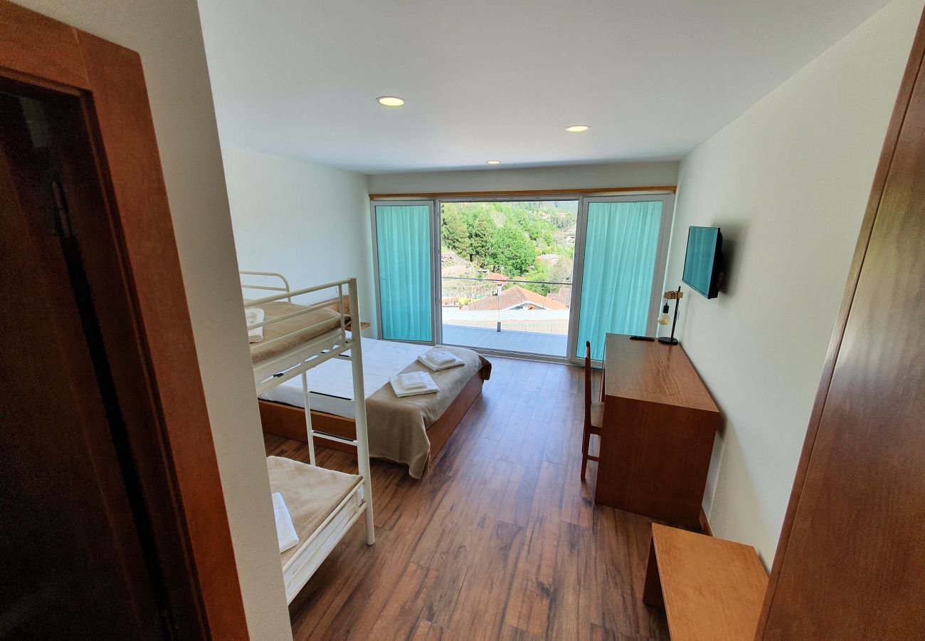 Casa em Vieira do Minho - Casa Souto do Monte – T4 “Burguês”