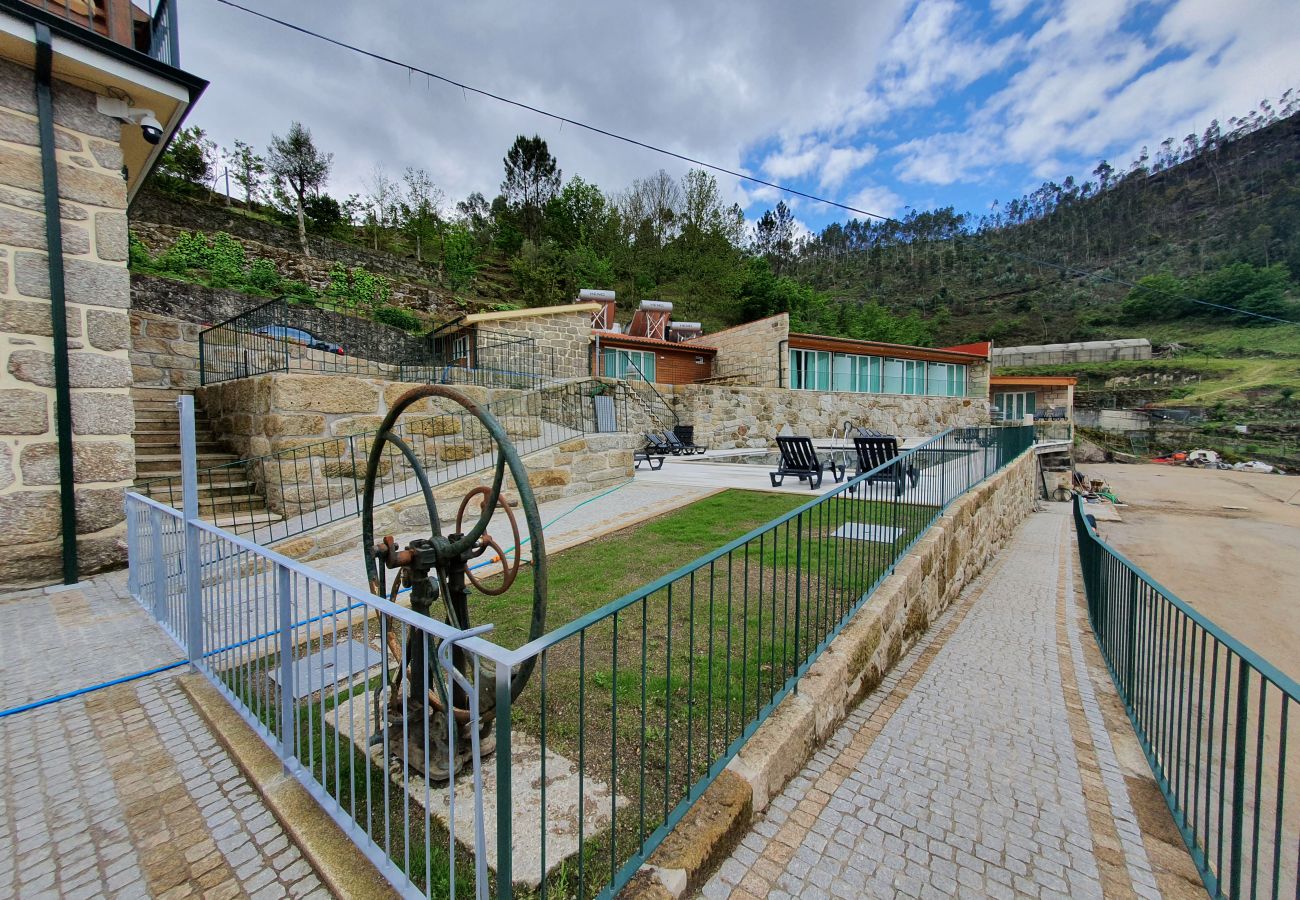 Casa em Vieira do Minho - Casa Souto do Monte – T4 “Burguês”