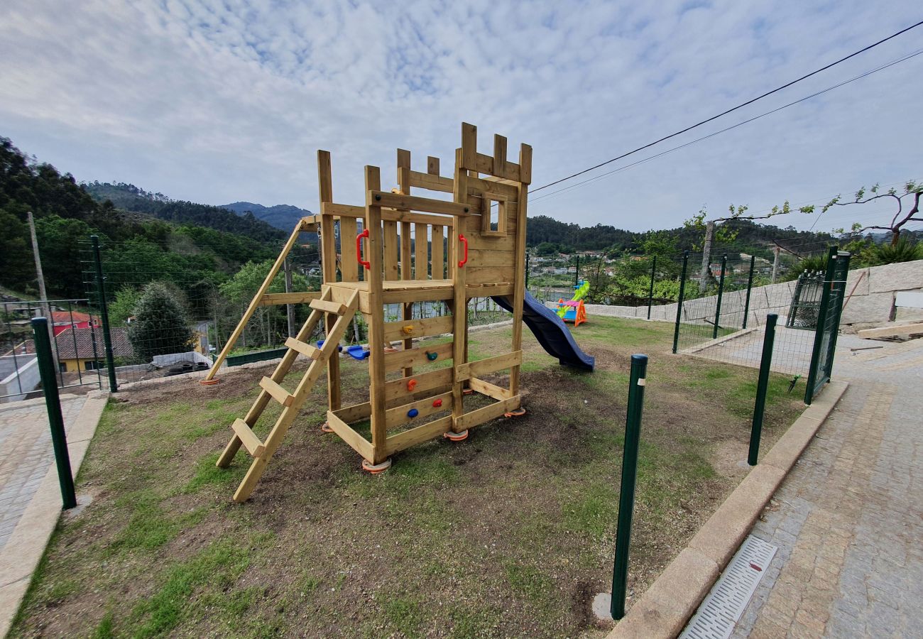 Casa em Vieira do Minho - Casa Souto do Monte – T4 “Burguês”